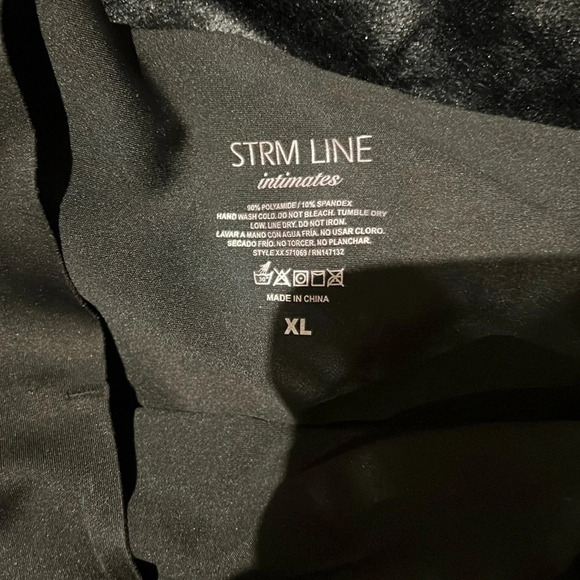 Stream line high waisted black shape wear Sz XL - Picture 3 of 6